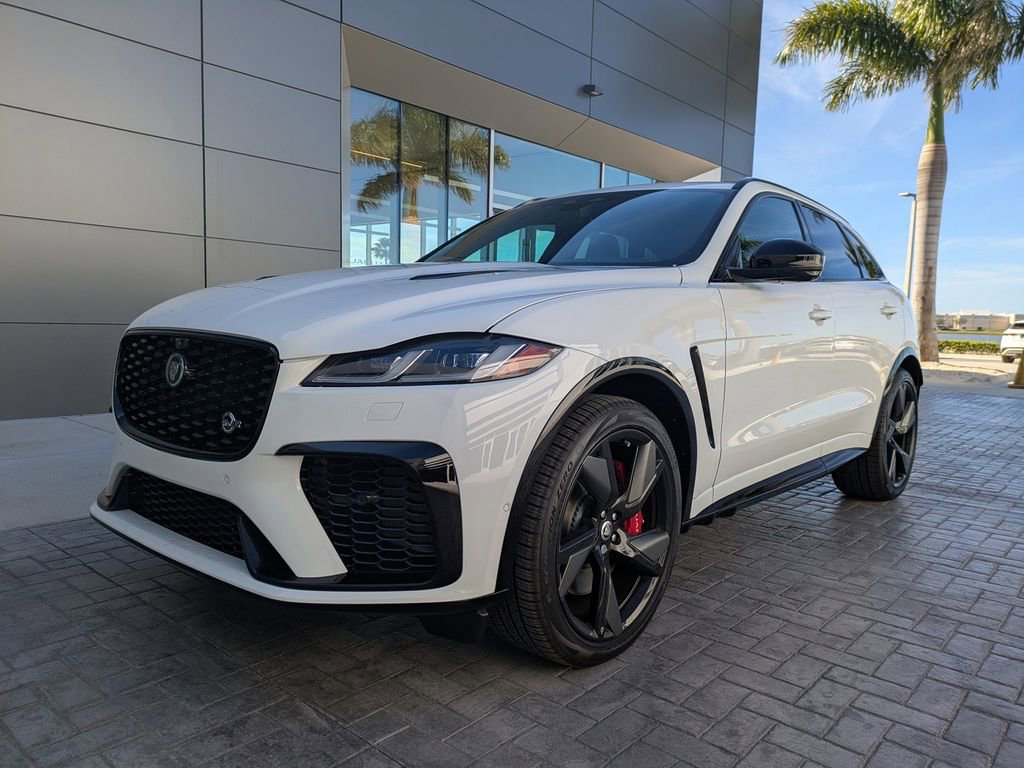 New 2026 Jaguar F-PACE SVR image 8