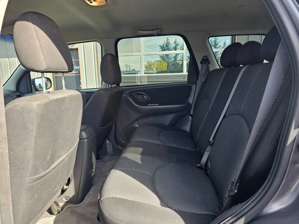 Used 2006 MAZDA Tribute s FWD image 16