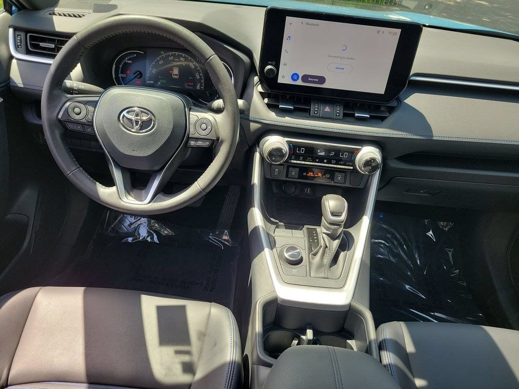 Certified 2025 Toyota RAV4 XSE AWD/4WD image 26