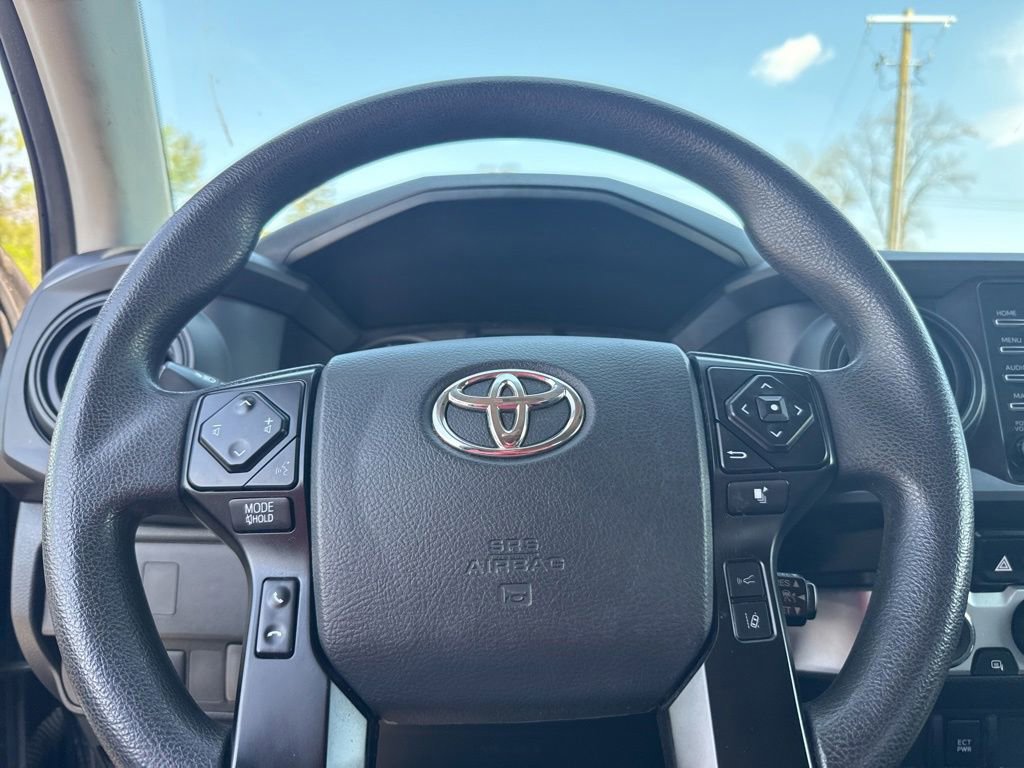 Used 2022 Toyota Tacoma SR AWD/4WD image 22