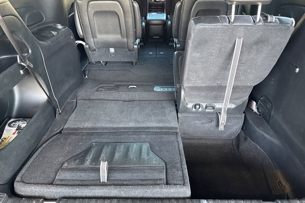 Used 2025 Chrysler Pacifica Limited image 22