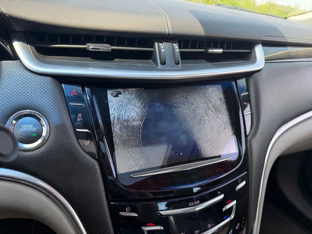 Used 2013 Cadillac XTS Premium FWD image 16