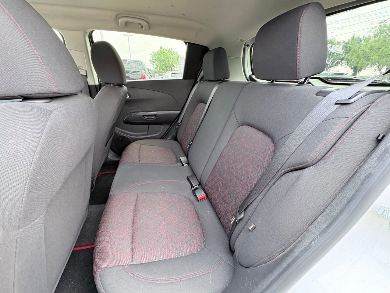 Used 2017 Chevrolet Sonic LT FWD image 7