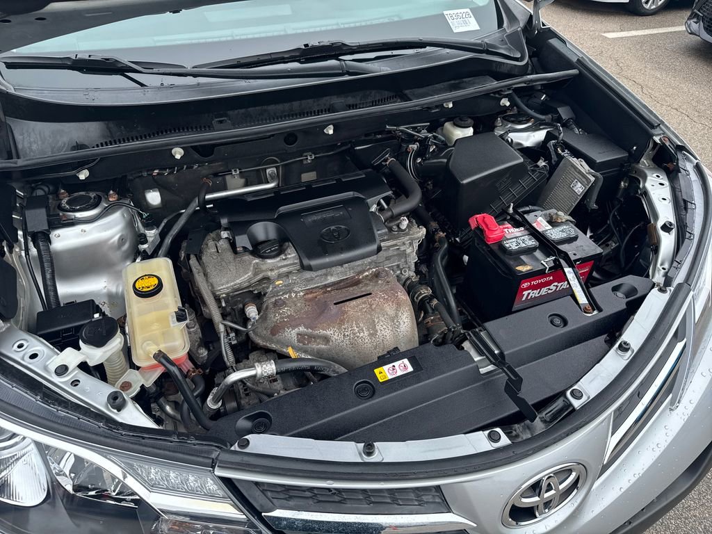 Used 2014 Toyota RAV4 LE image 41