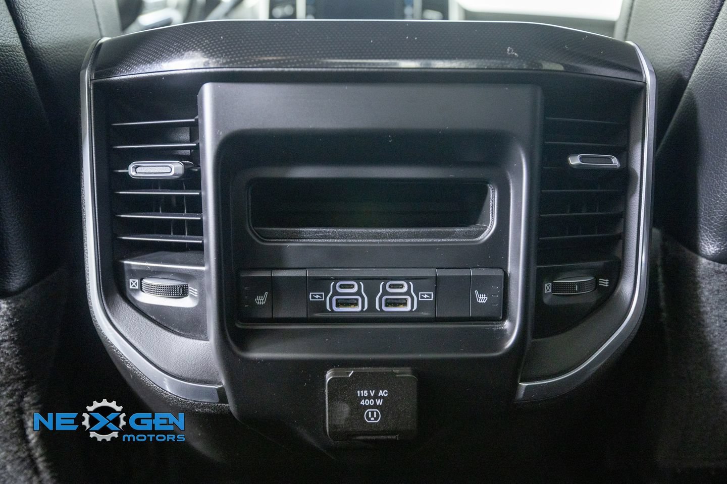 Used 2021 RAM 3500 Laramie AWD/4WD image 33