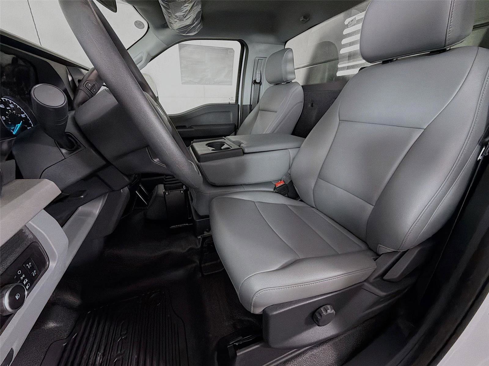 New 2026 Ford F550 4x4 Regular Cab Super Duty image 11