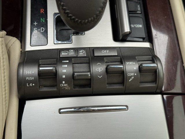 Used 2015 Lexus LX 570 4WD image 36