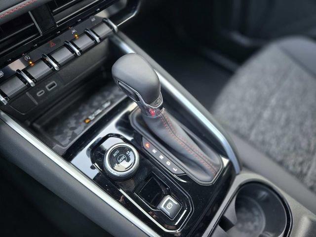 Used 2026 Chevrolet Colorado Z71 AWD/4WD image 24