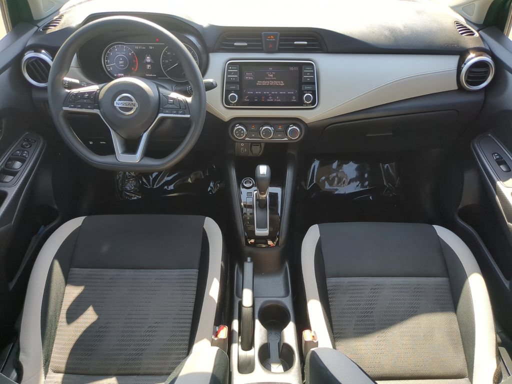 Used 2021 Nissan Versa SV FWD image 11