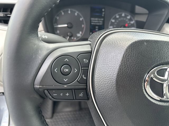 Certified 2025 Toyota Corolla Cross LE w/ Moonroof Package image 10