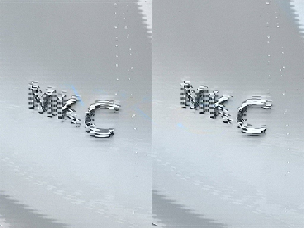 Used 2019 Lincoln MKC Reserve image 32