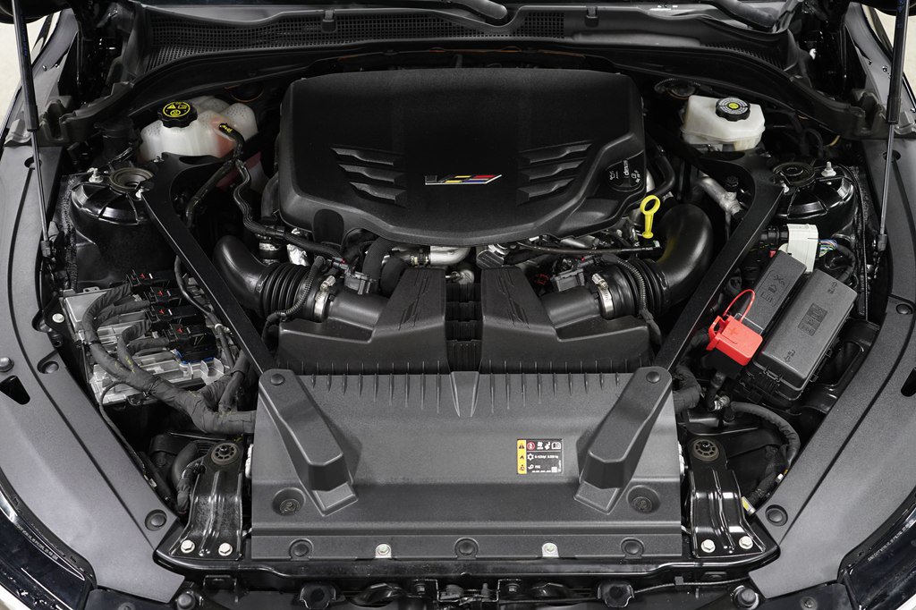 Used 2023 Cadillac CT4 V Blackwing w/ Driver Assist Package RWD image 33