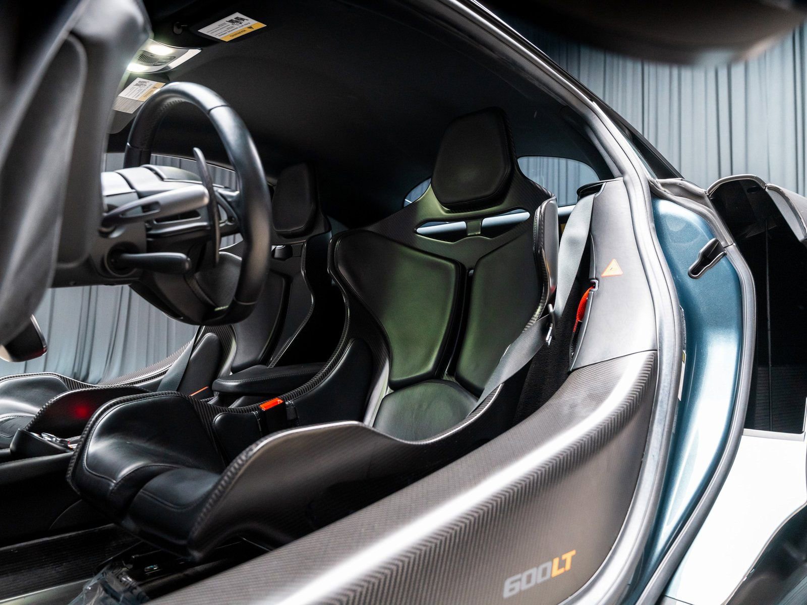 Used 2019 McLaren 600LT RWD image 5