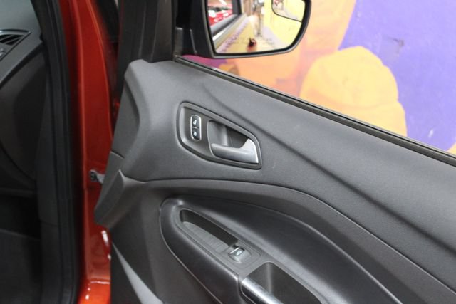 Used 2019 Ford Escape Titanium AWD/4WD image 11