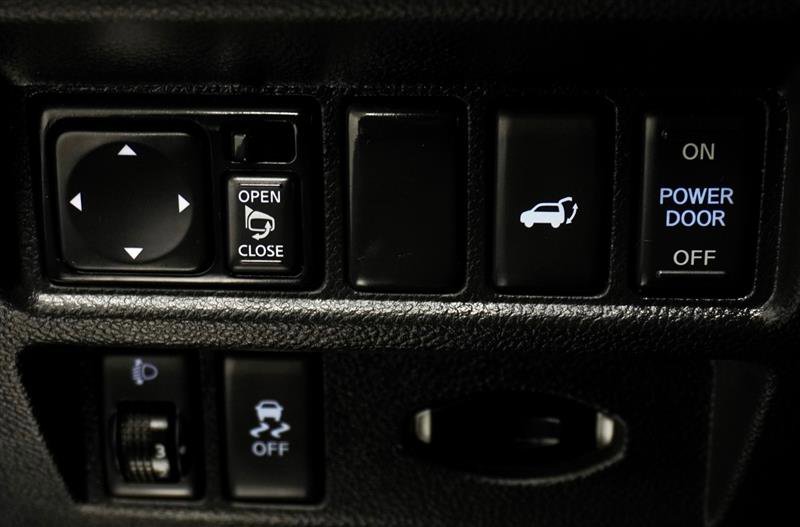 Used 2014 INFINITI QX70 AWD w/ Premium Package image 16