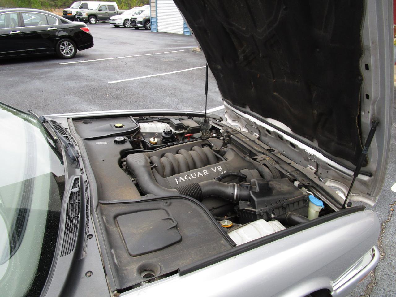 Used 2001 Jaguar XJ8 image 27