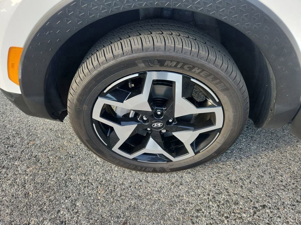 Used 2024 Hyundai Santa Cruz Limited image 25