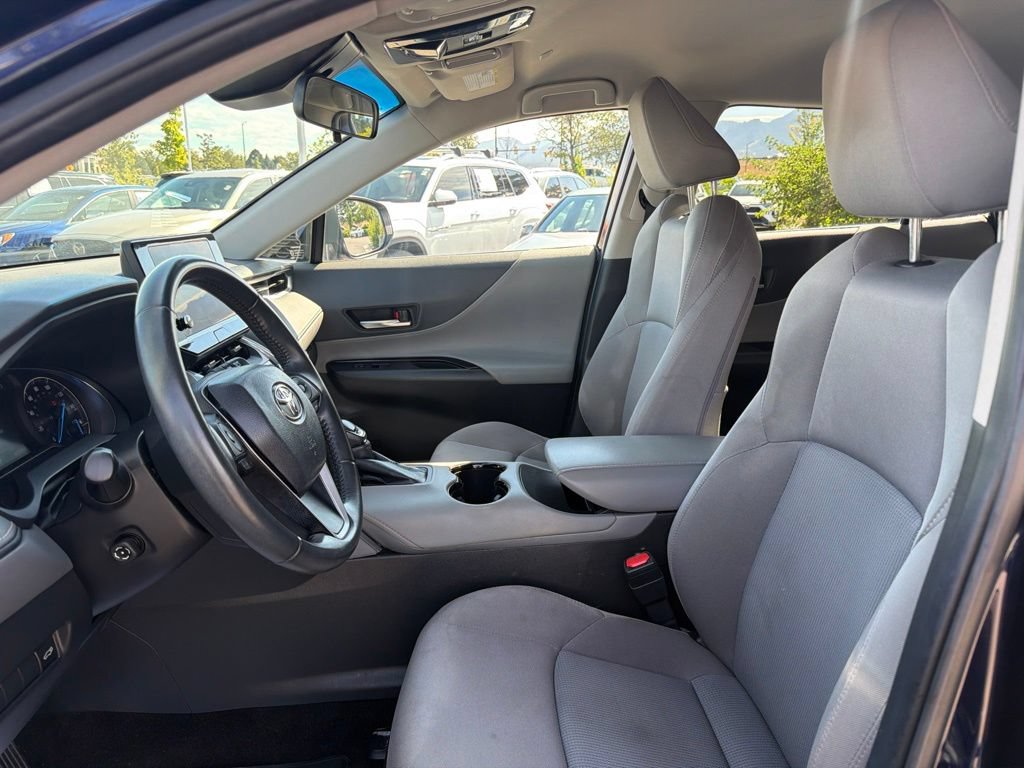 Used 2023 Toyota Venza LE AWD/4WD image 23