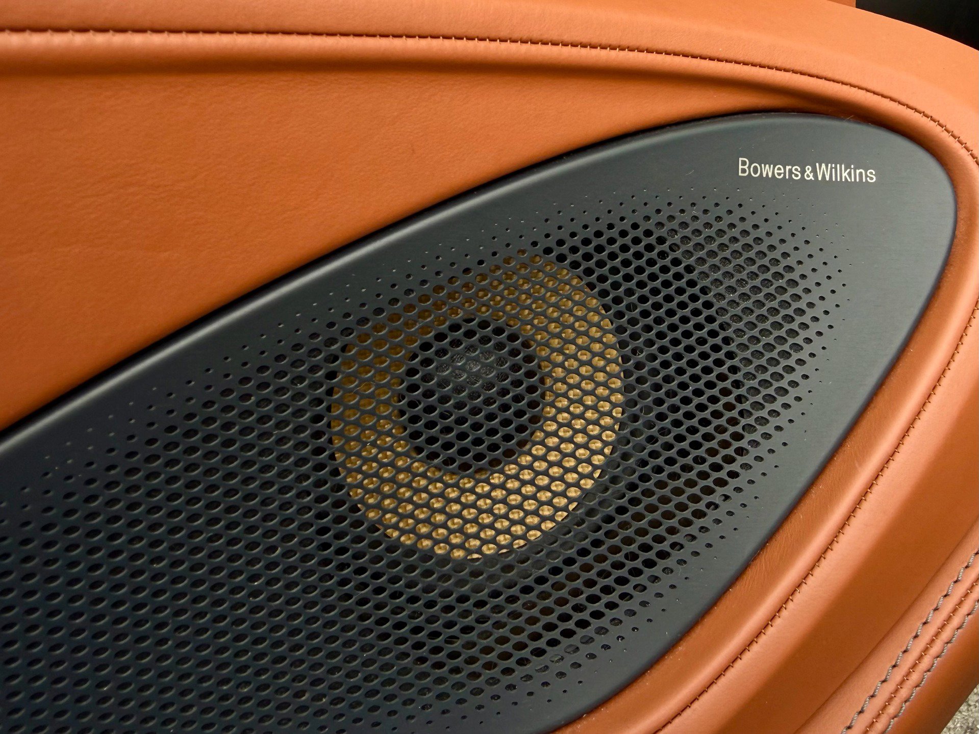 Used 2017 McLaren 570S image 33