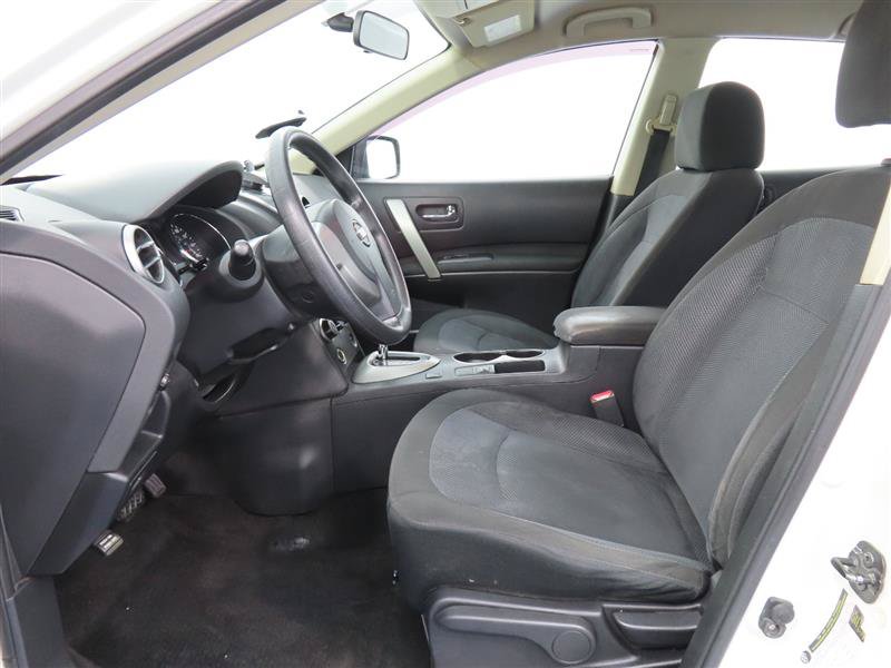 Used 2013 Nissan Rogue S FWD image 12