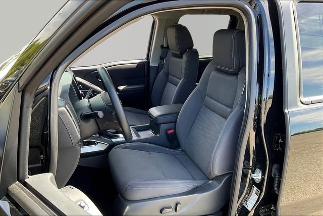 Used 2024 Nissan Frontier SV w/ SV Convenience Package image 15