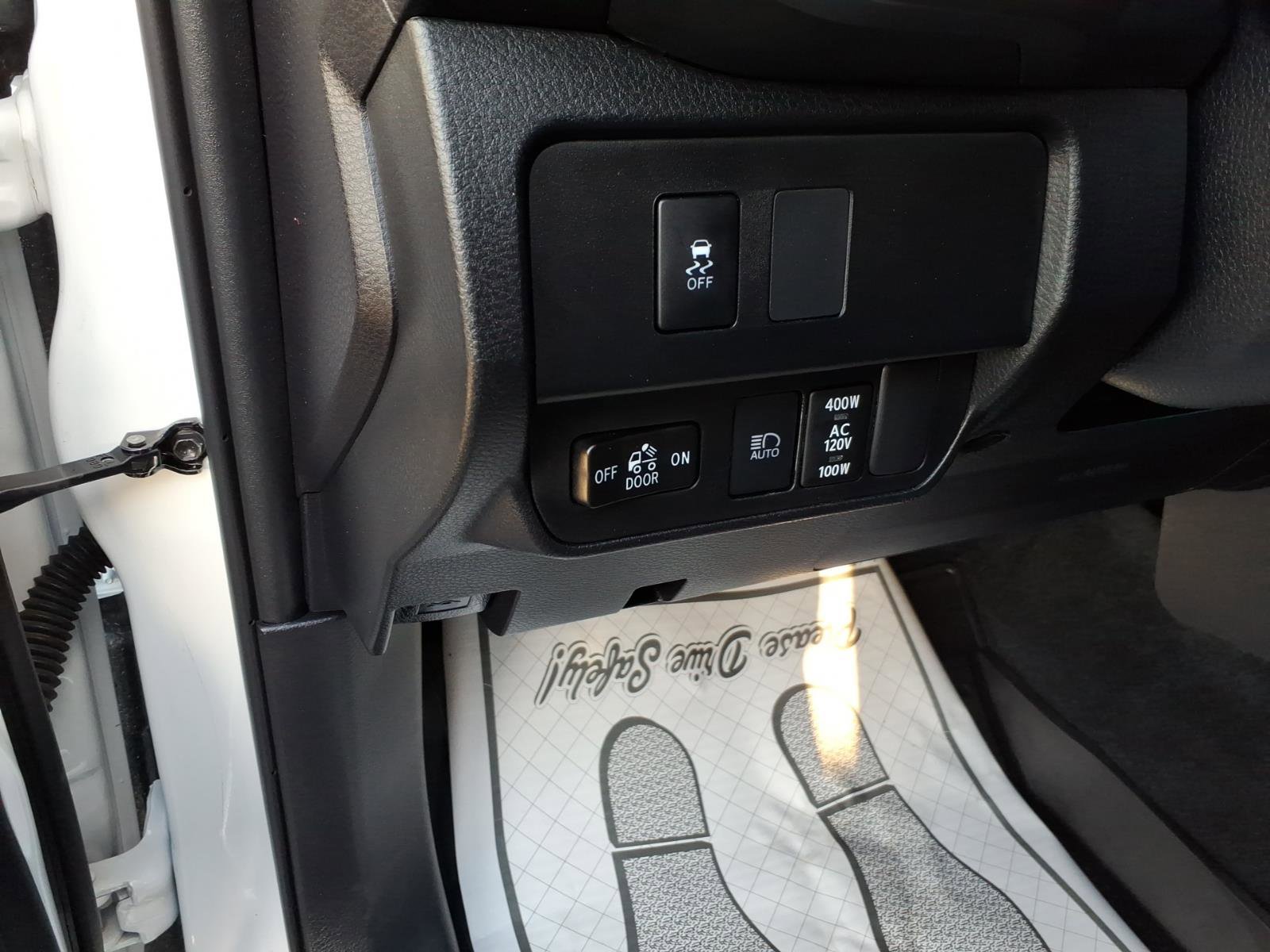 Used 2023 Toyota Tacoma TRD Off-Road image 13