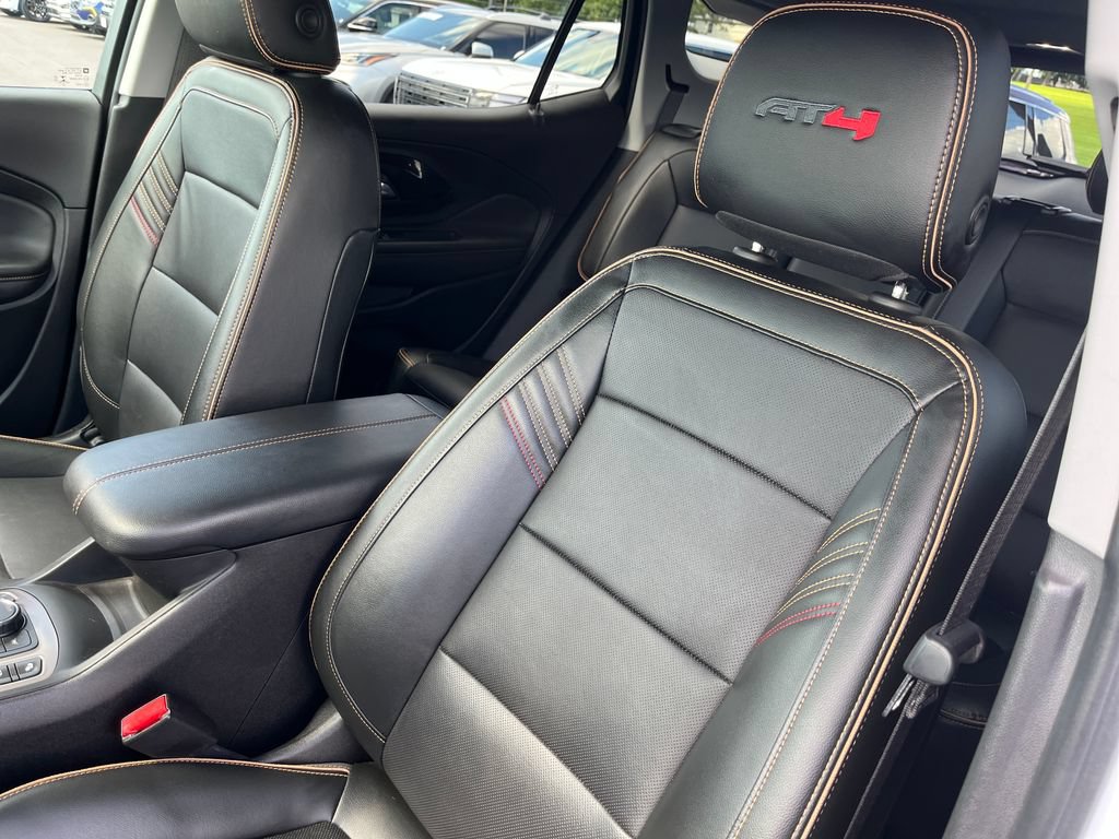 Used 2022 GMC Terrain AT4 w/ Tech Package AWD/4WD image 12