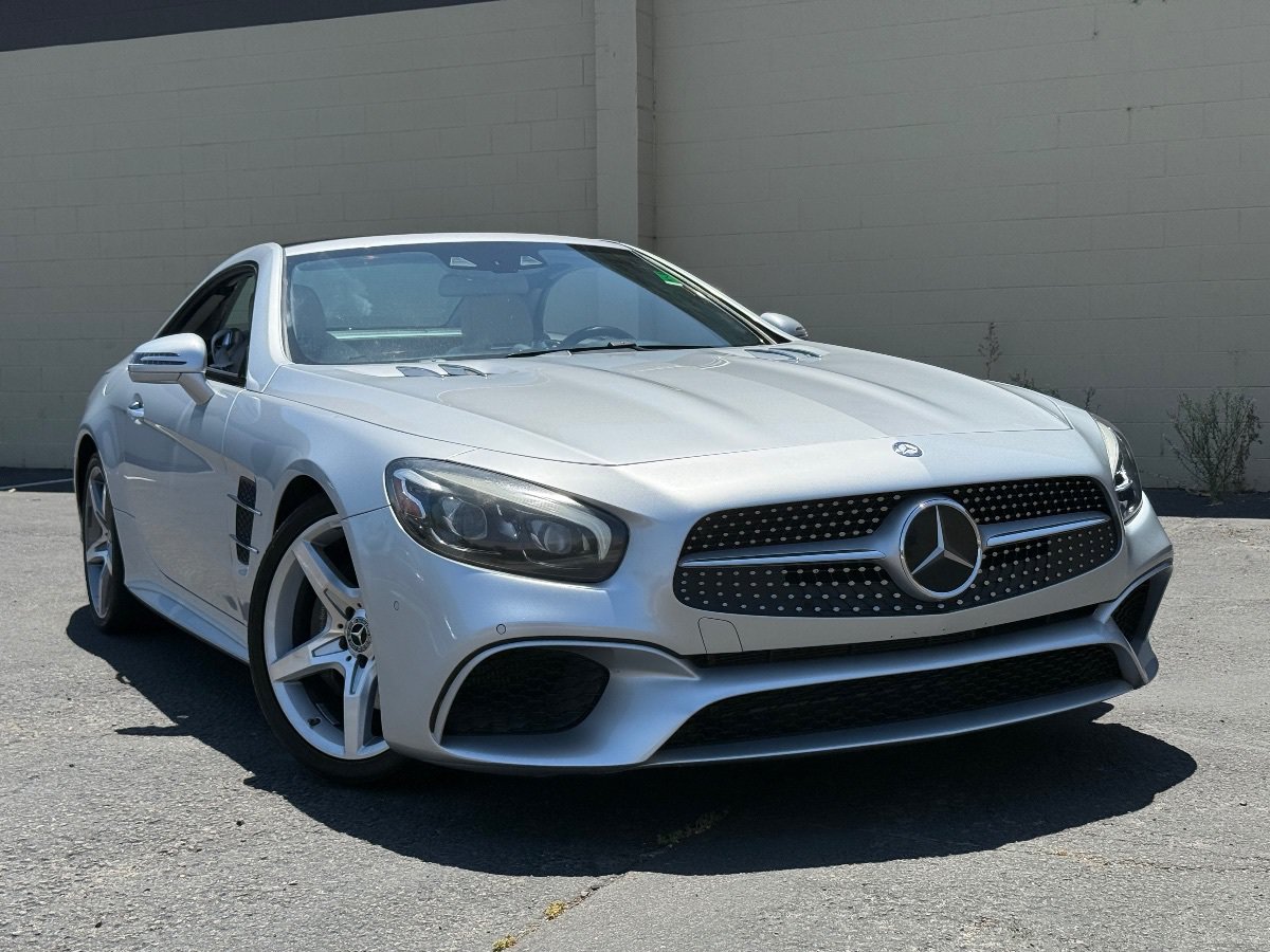 Used 2017 Mercedes-Benz SL 550 w/ Driver Assistance Package image 2