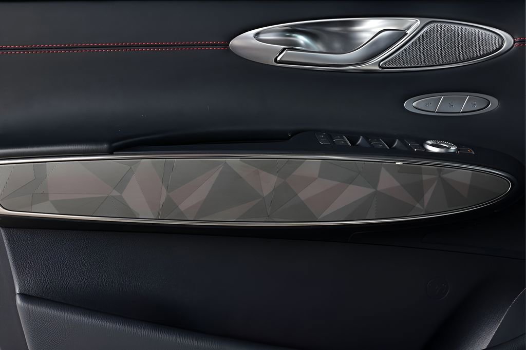 Used 2024 Genesis GV70 3.5T Sport w/ Sport Advanced Package image 41