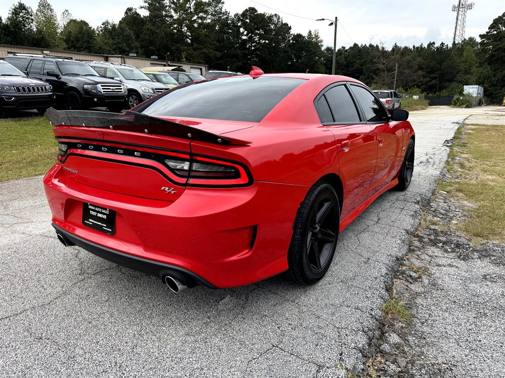 Used 2019 Dodge Charger R/T image 9
