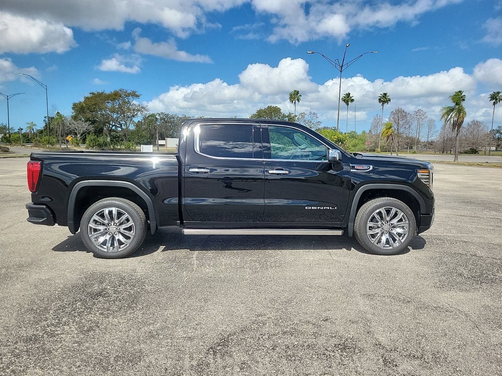 New 2026 GMC Sierra 1500 Denali w/ Denali Reserve Package image 8
