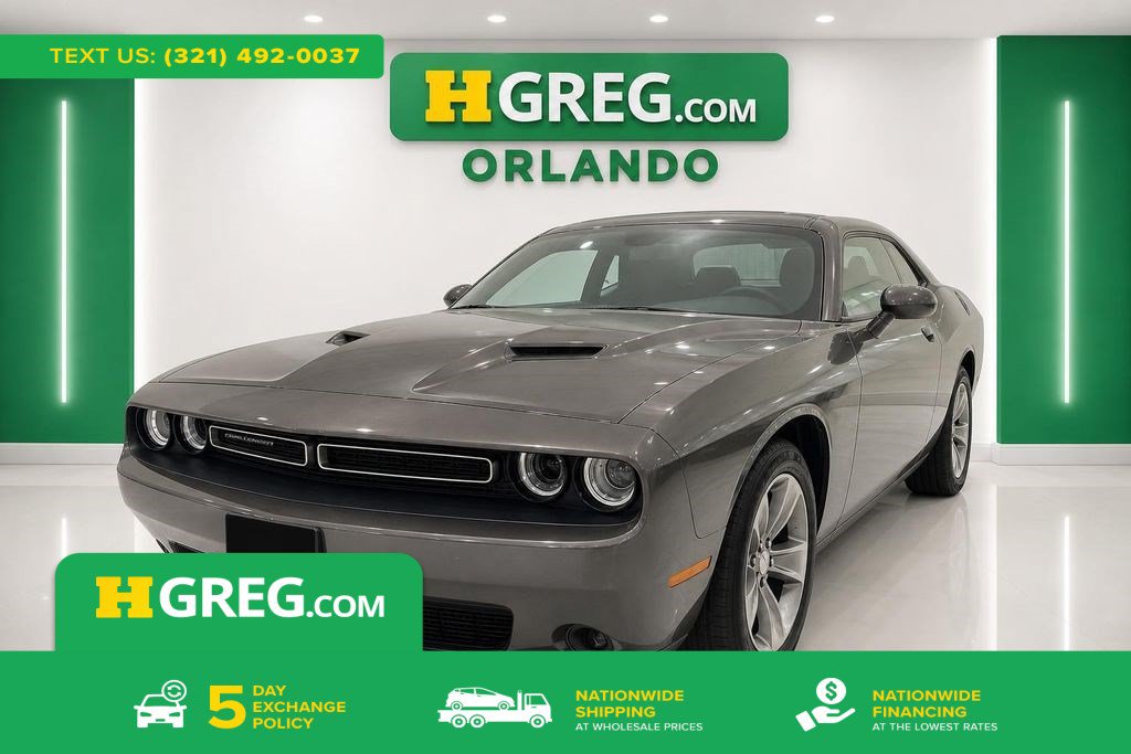 Used 2023 Dodge Challenger SXT RWD image 1