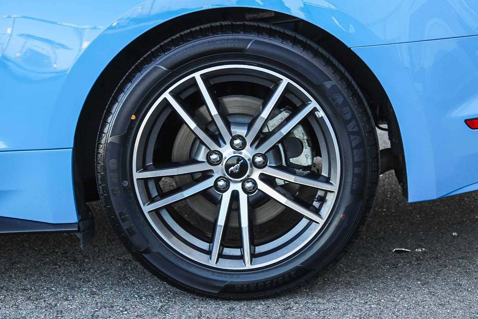 Used 2017 Ford Mustang GT RWD image 10