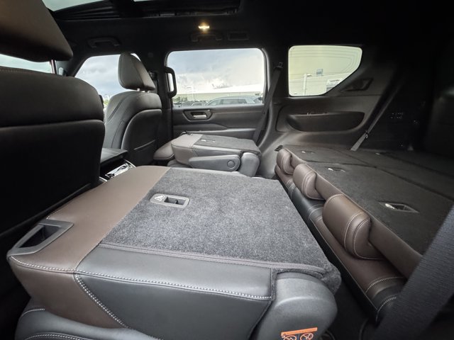 New 2026 Nissan Armada Platinum AWD/4WD image 14