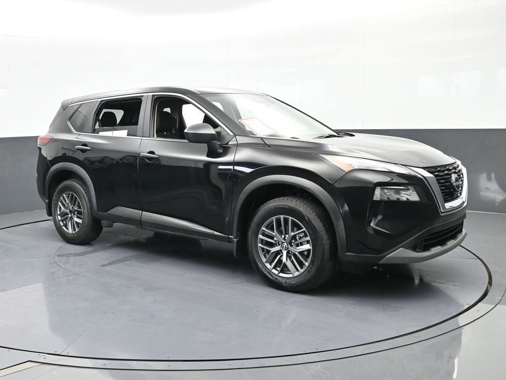 Used 2023 Nissan Rogue S image 8