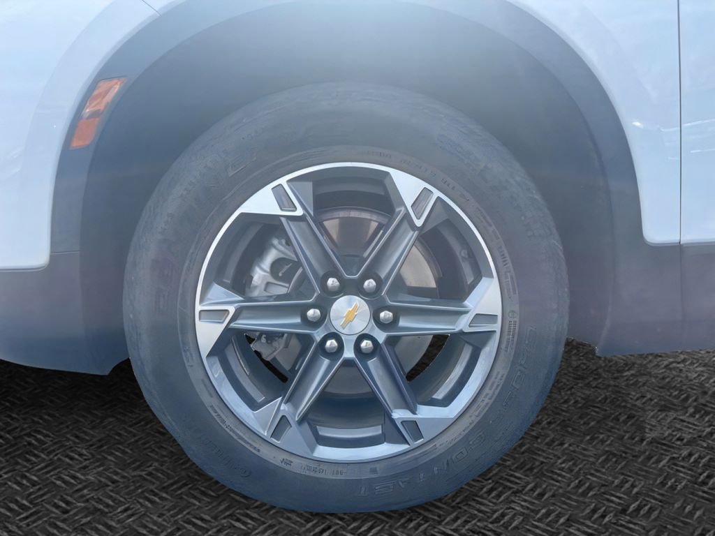 Used 2025 Chevrolet Blazer LT image 12