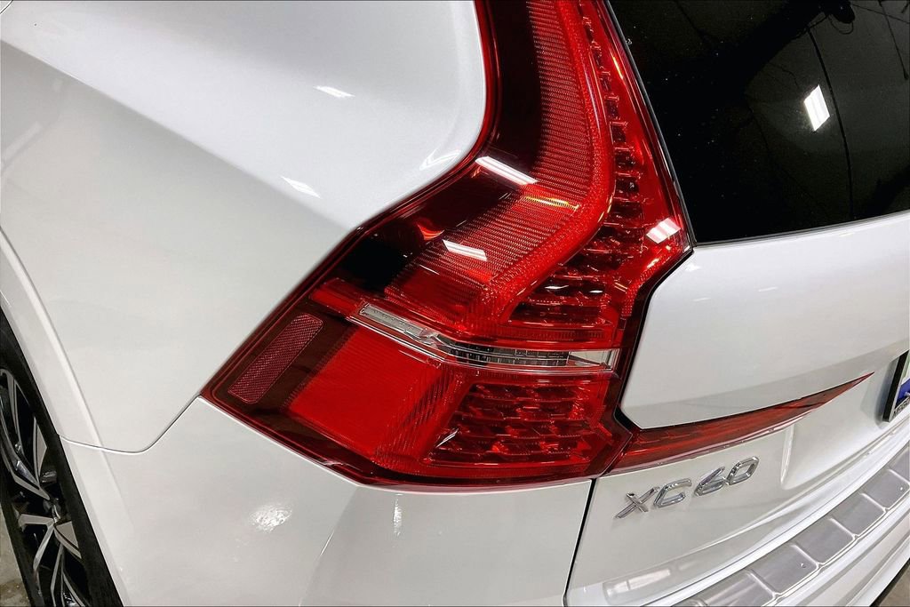 Certified 2023 Volvo XC60 B5 Plus w/ Climate Package AWD/4WD image 23