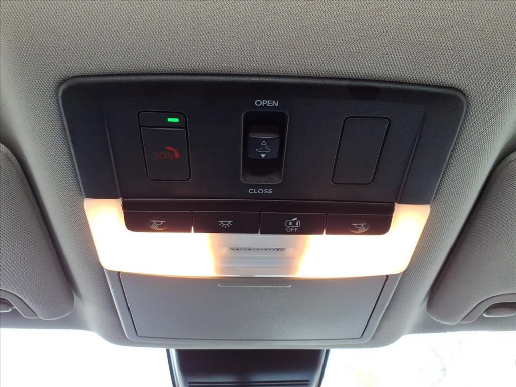 Used 2024 Nissan Altima 2.0 SR image 15