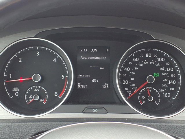 Used 2015 Volkswagen Golf TDI S image 17