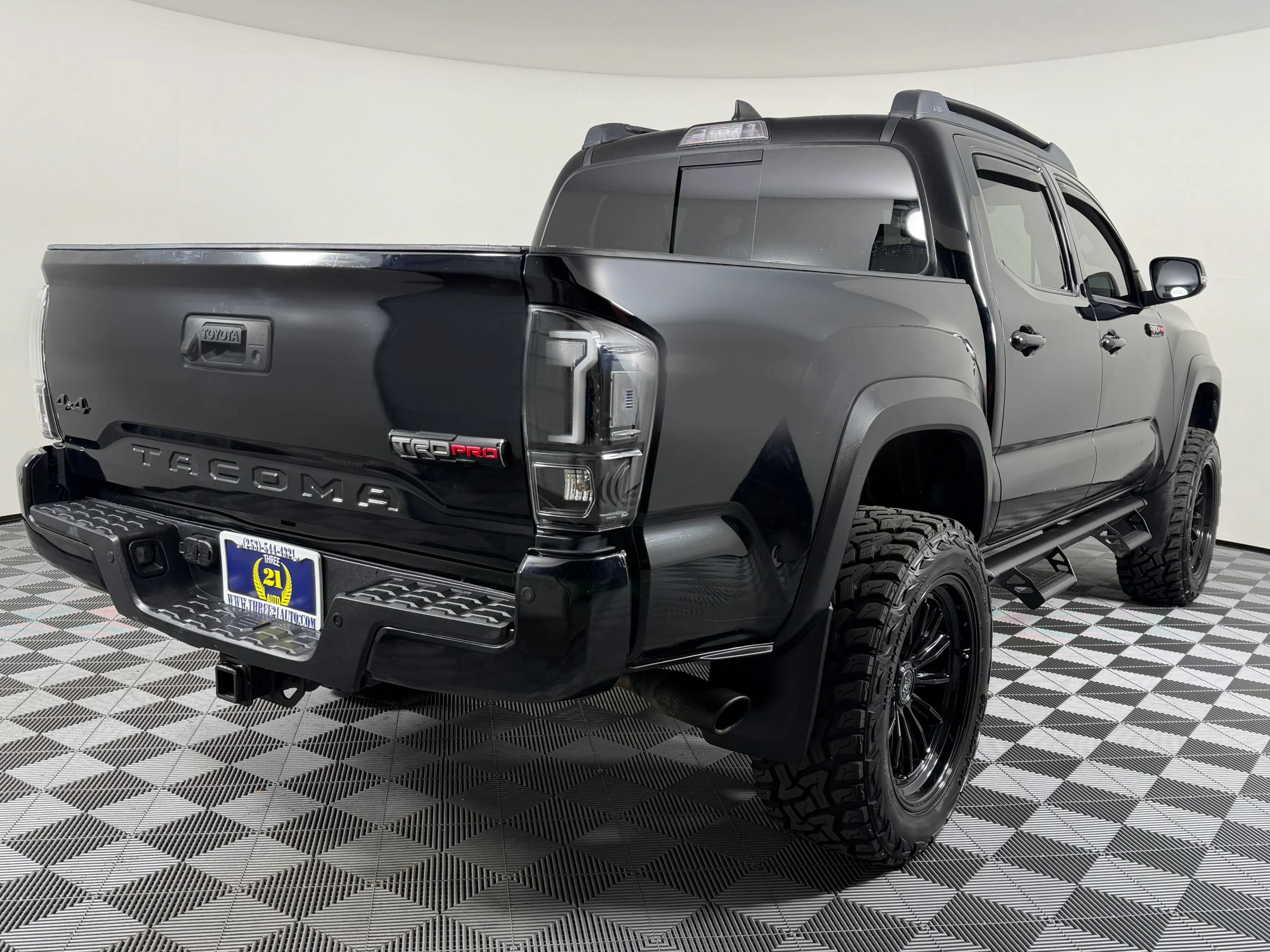 Used 2019 Toyota Tacoma TRD Pro AWD/4WD image 8