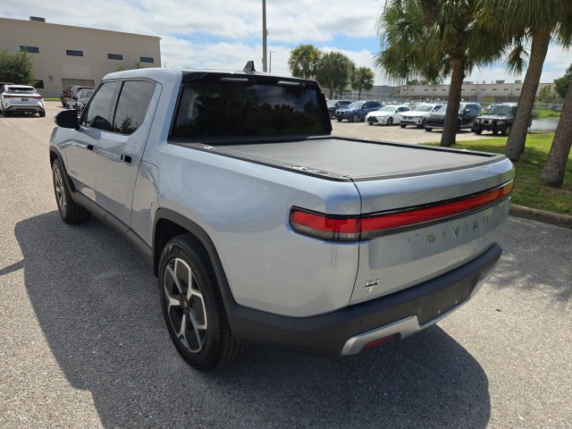 Used 2024 Rivian R1T Adventure Dual AWD/4WD image 3