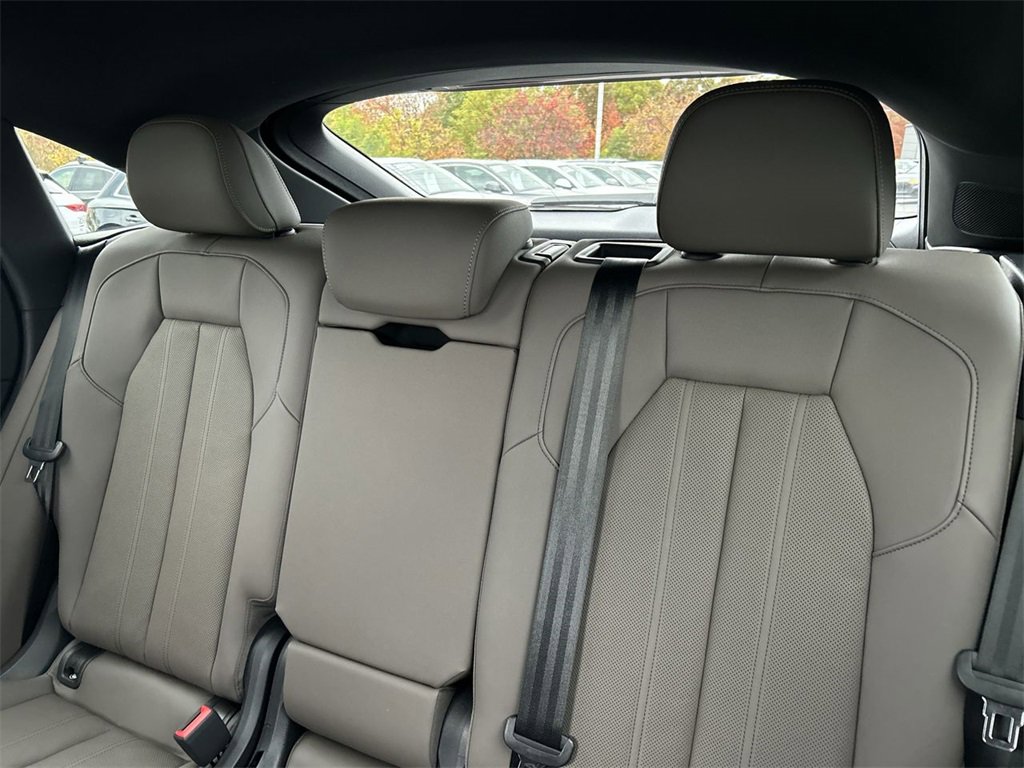 New 2025 Audi Q5 Premium Plus image 32