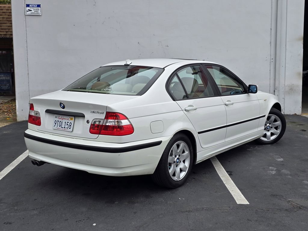 Used 2004 BMW 325i Sedan image 24