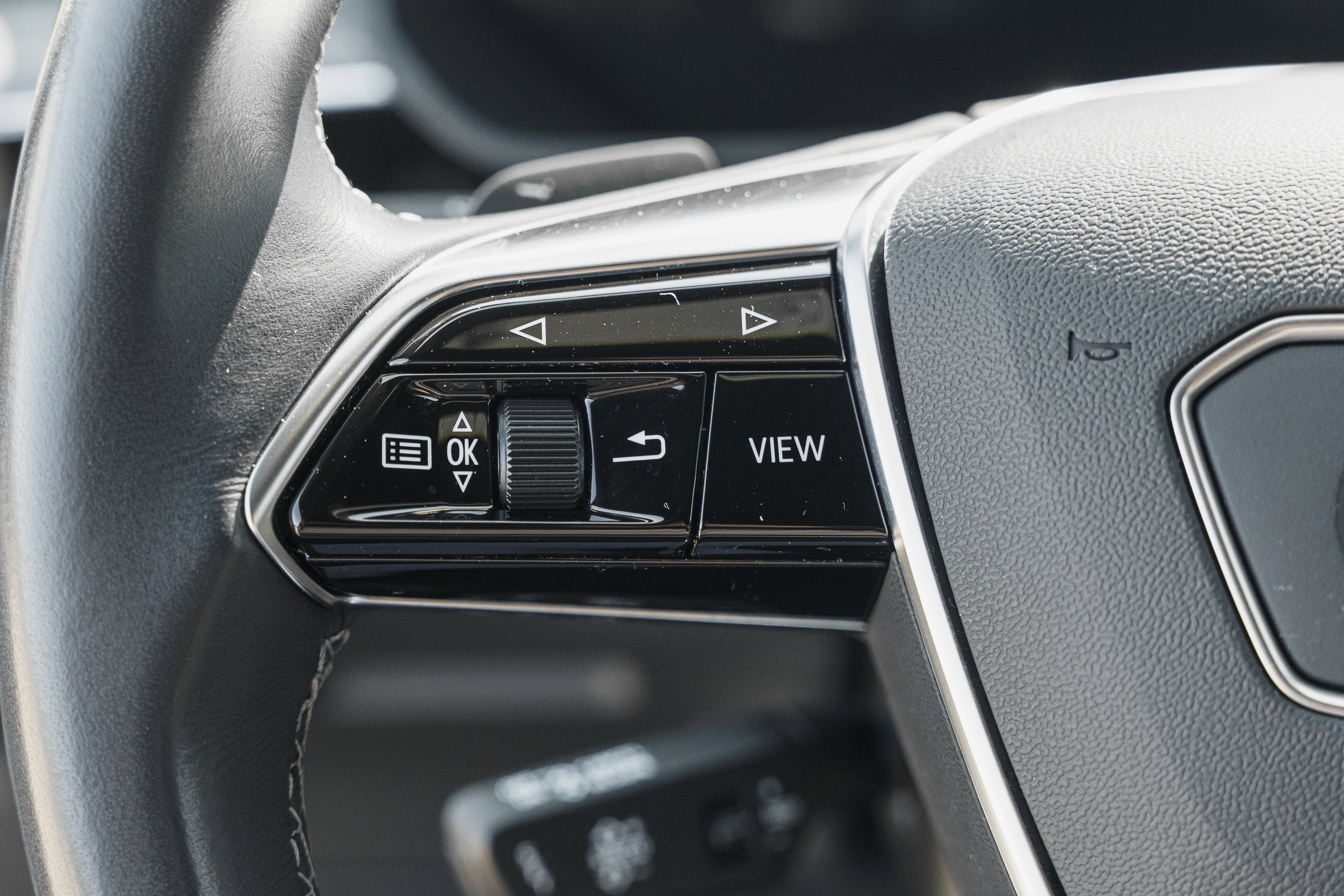 Certified 2024 Audi Q8 e-tron Premium Plus w/ Premium Plus Package image 18