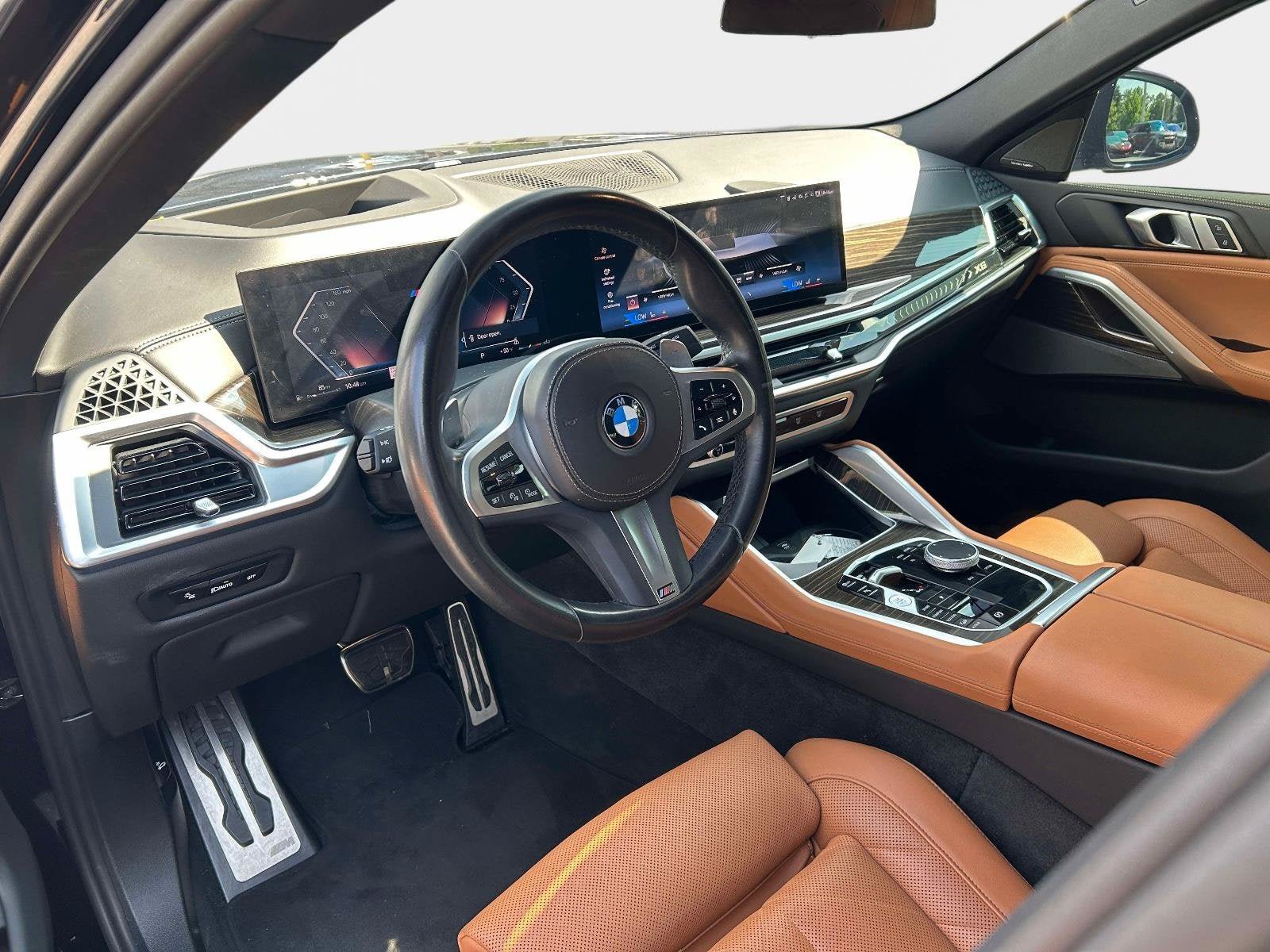 Used 2024 BMW X6 xDrive40i w/ Premium Package AWD/4WD image 12