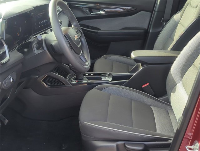 Used 2025 Chevrolet TrailBlazer LT image 12