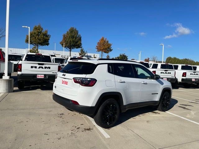 New 2026 Jeep Compass Latitude w/ Quick Order Package 29K AWD/4WD image 5