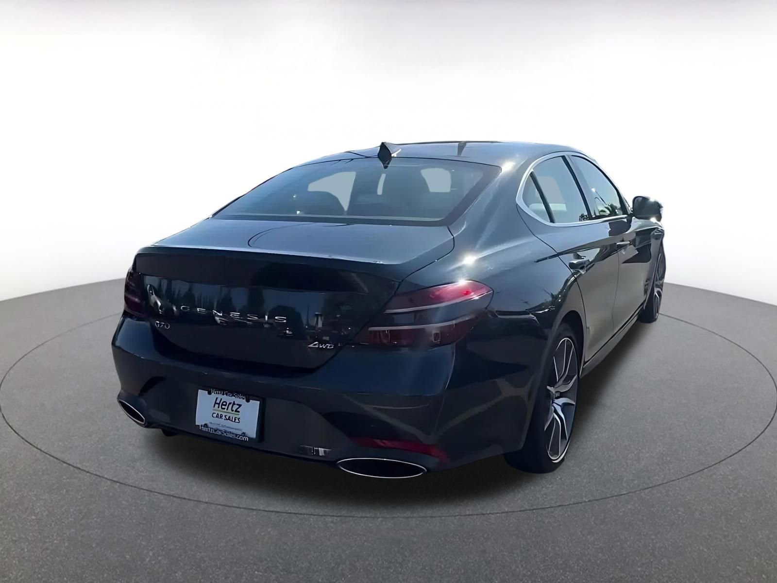 Used 2025 Genesis G70 2.5T image 12