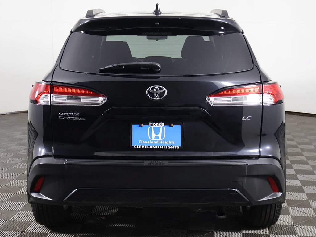 Used 2023 Toyota Corolla Cross LE FWD image 10
