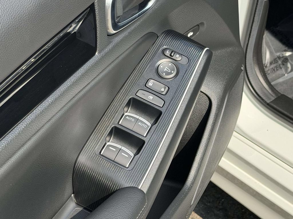 Used 2025 Honda Civic Sport Touring image 13